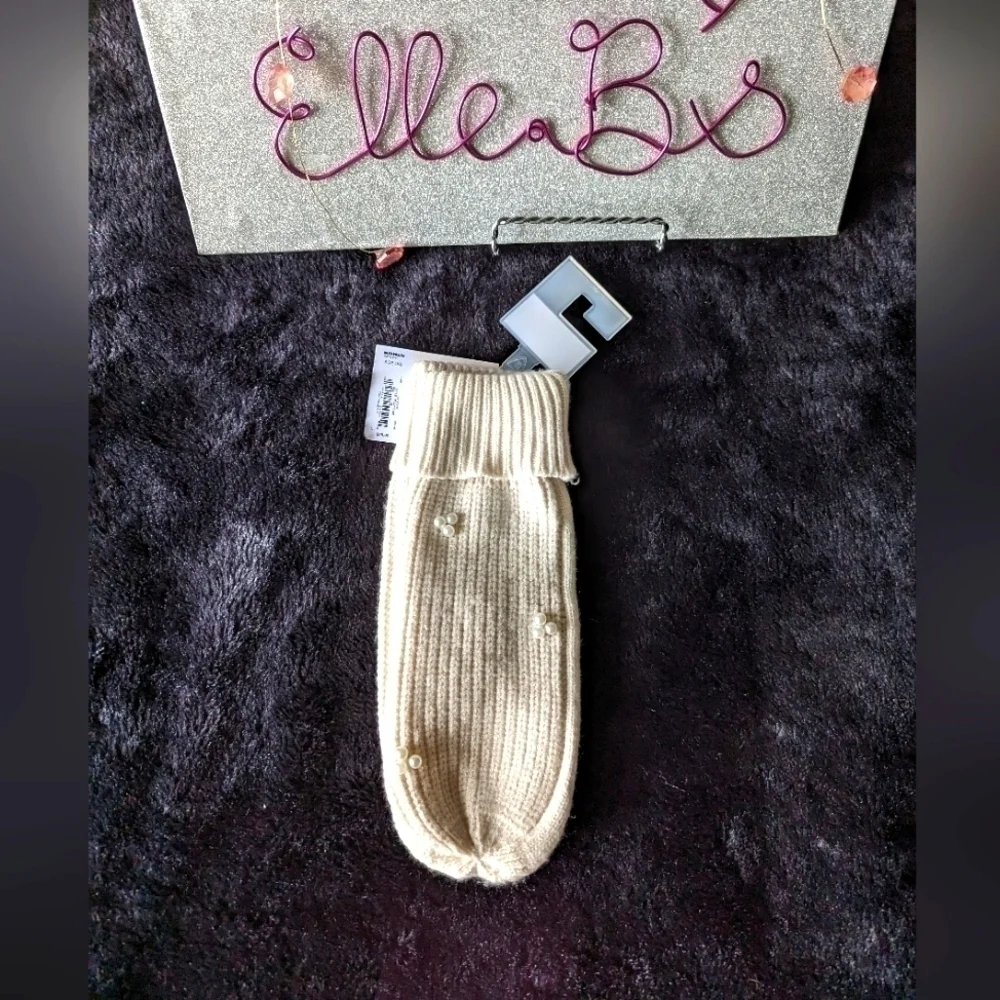 Lauren Conrad Mittens Cream